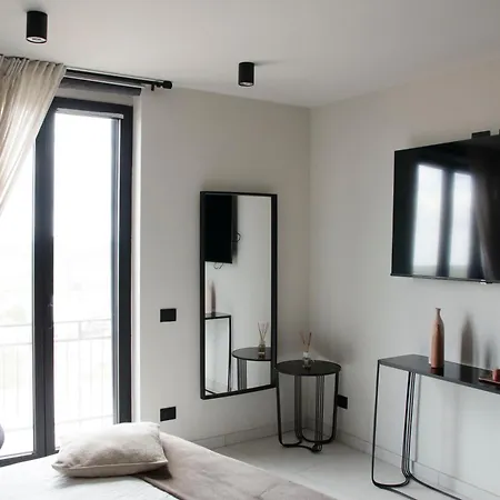 Civico Savoia Apartament *