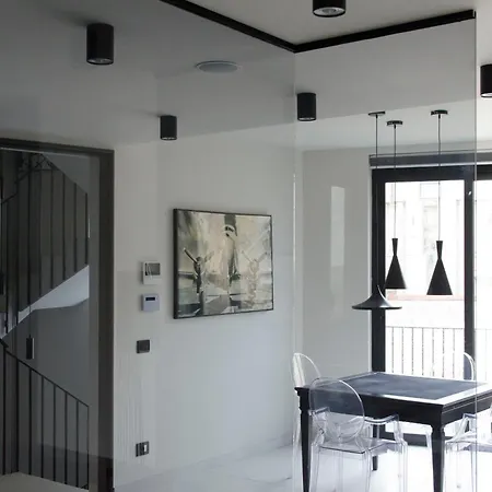 Civico Savoia Apartament *